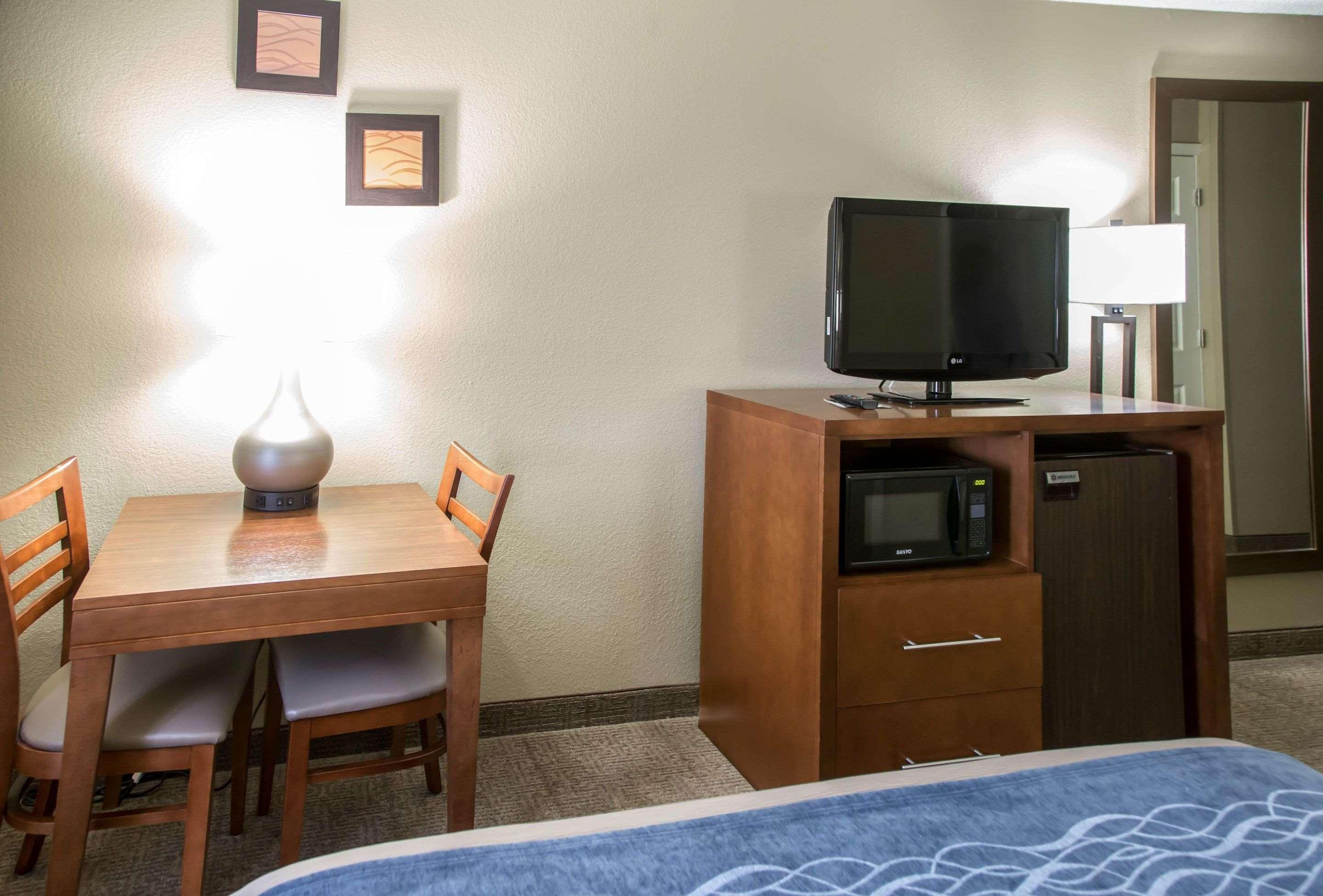 Comfort Inn Gurnee Near Six Flags Exterior photo
